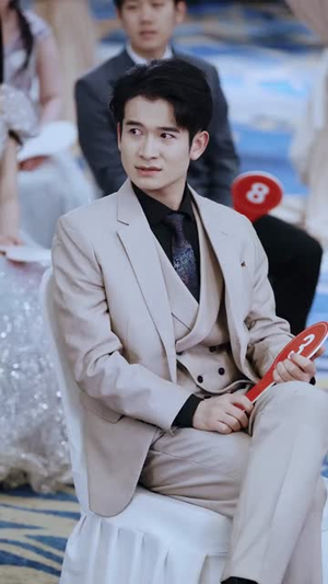 拒绝卑微讨好，反被大小姐全家宠上天（90集）好看上头的短剧