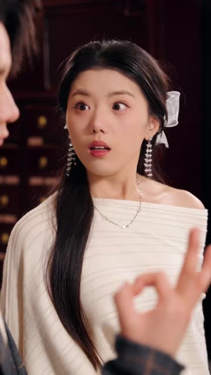 花钱就返利，我靠消费霸榜魔都（80集）精彩短剧追不停