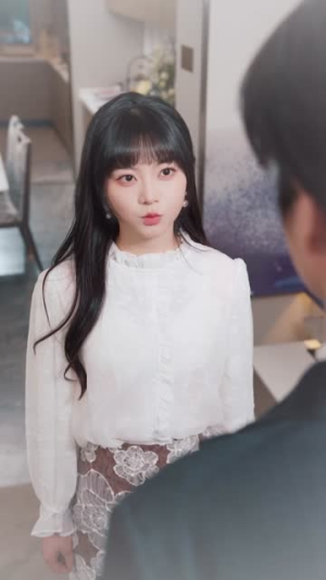 和死对头联姻后，他对我又哄又撩（80集）好看吗