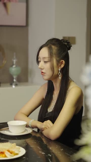 继入豪门，我被姐姐和她宠上天（80集）第二季