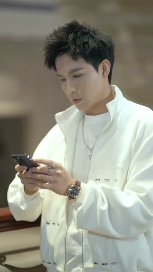 触碰我的底线,后果你扛不住(80集) 触碰我的底线,后果你扛不住(80集)好看的国产短剧