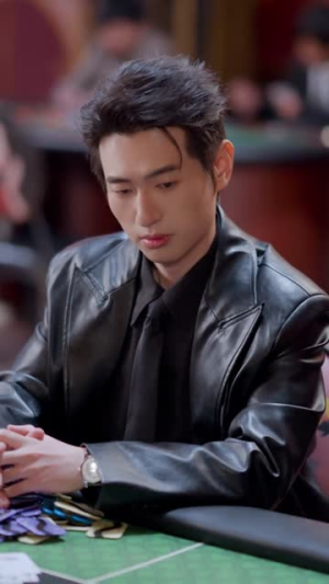 共陷欲海（66集）小短剧抢先看