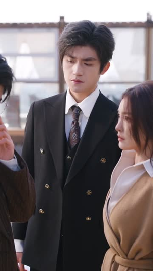 等鲜花开满归途（61集）最新火爆短剧