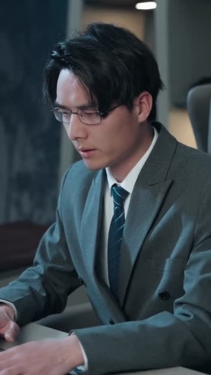 修行百年，归来即无敌（80集）热门爆款短剧