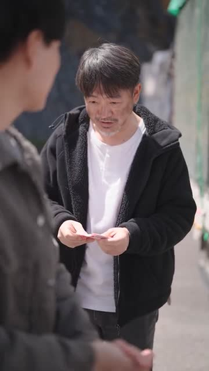 十万买断兄弟情（65集）全季一次看完