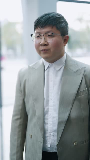 门卫大爷：拥有神豪系统很合理吧（71集）热门短剧分享
