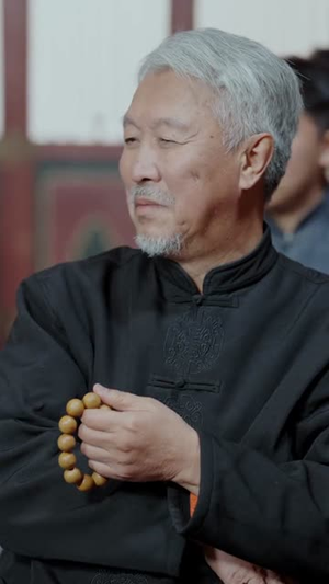 透视：开局砸了镇店之宝（123集）在线看免费版
