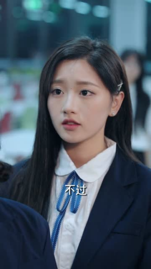 睡眠逆袭系统：胖妞被大佬追着宠（63集）最火的短剧