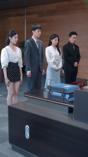 有眼不识金镶玉错把海归当成宝（80集）最近很火的短剧