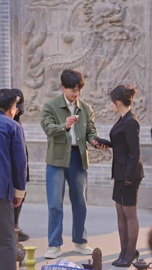 透视后，我被女总裁缠上了（79集）在哪个平台能看
