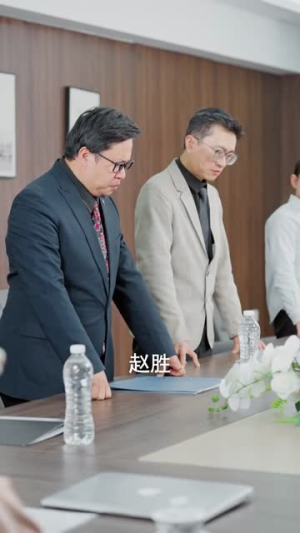 老祖宗带娃穿越，废柴子孙快来拜见（56集）看到大结局