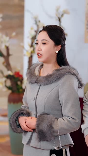 身份每日刷新我成了反派少爷他爸（77集）免费看
