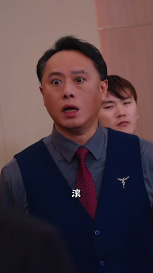 传奇老妈竟是隐藏大佬（61集）更新时间一览表