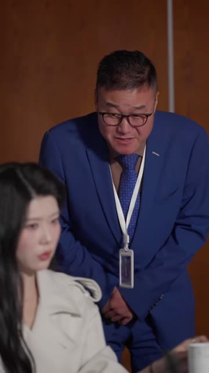 低调打工行不通，她反手掌局（59集）看短剧放松一下