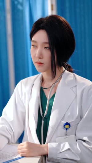 滢滢一顾（70集）女主谁演的