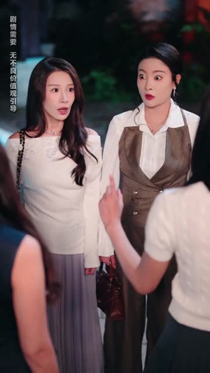 母女齐穿书，怼渣就到账（69集）短剧更新抢先看
